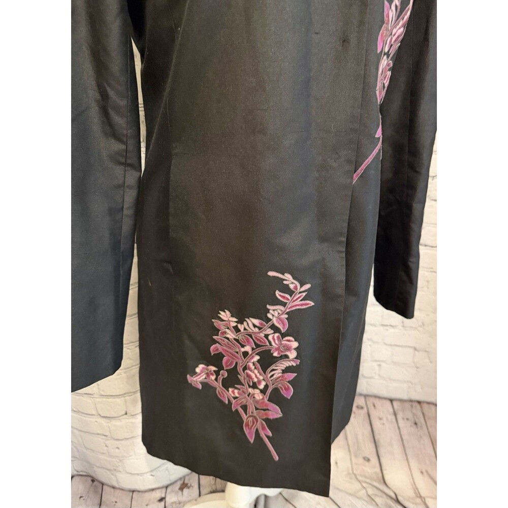 Bloomingdale’s Silk Long Black Floral Embroidered Jacket Coat Size 4 - Picture 4 of 10